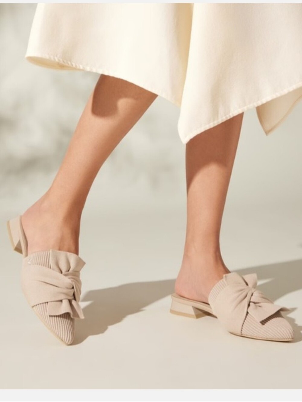 Bow-Detail Slip-On Mules in Beige